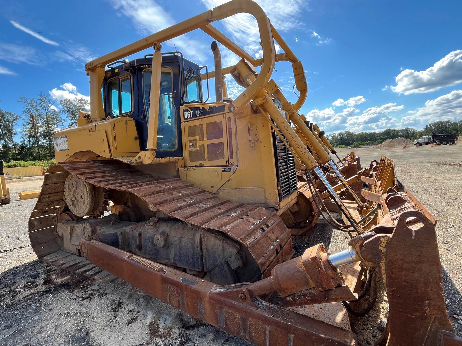 2011 Caterpillar D6T LGP